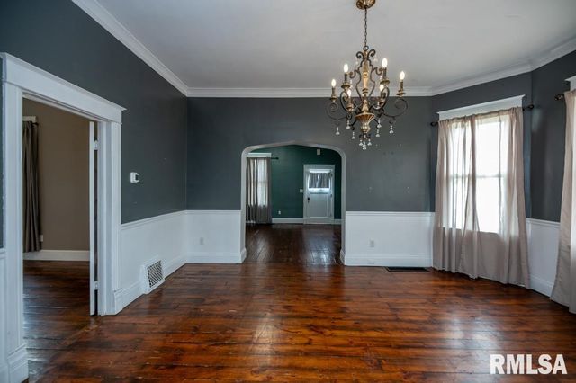 322 PARK Avenue, Pekin, IL 61554