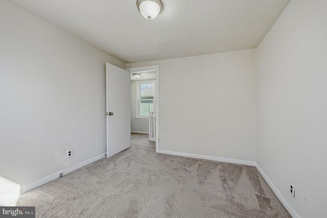 205 N MARYLAND AVE, Wilmington, DE 19804