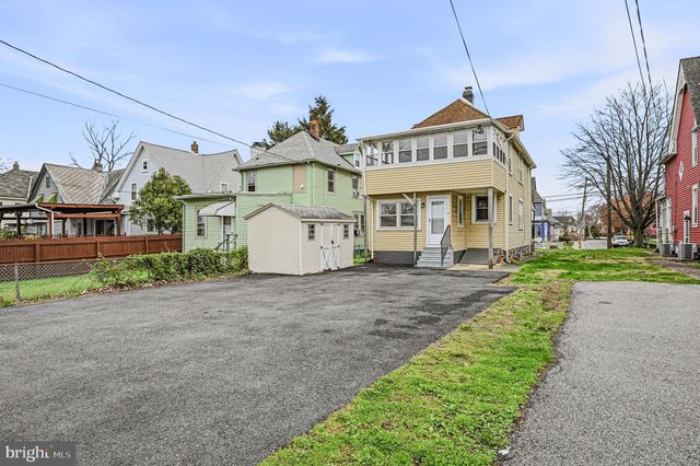 205 N MARYLAND AVE, Wilmington, DE 19804