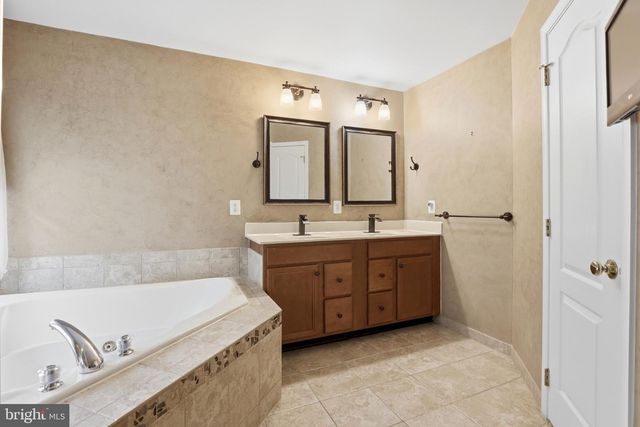 4644 ALLENS MILL BLVD, Haymarket, VA 20169