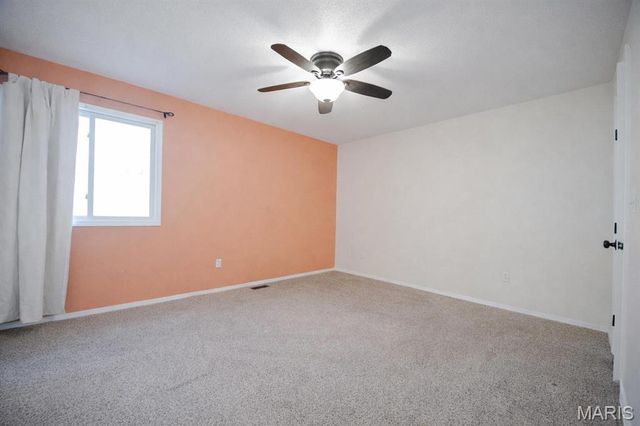 124 Timber Run Court, Collinsville, IL 62234