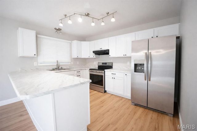 124 Timber Run Court, Collinsville, IL 62234