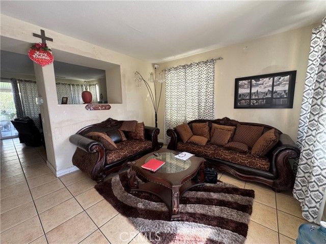 13740 Helena, Victorville, CA 92392