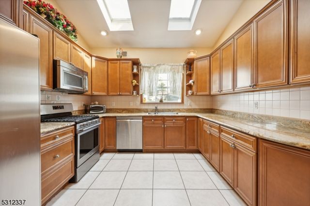 937 Roosevelt Ave, Union Twp., NJ 07083