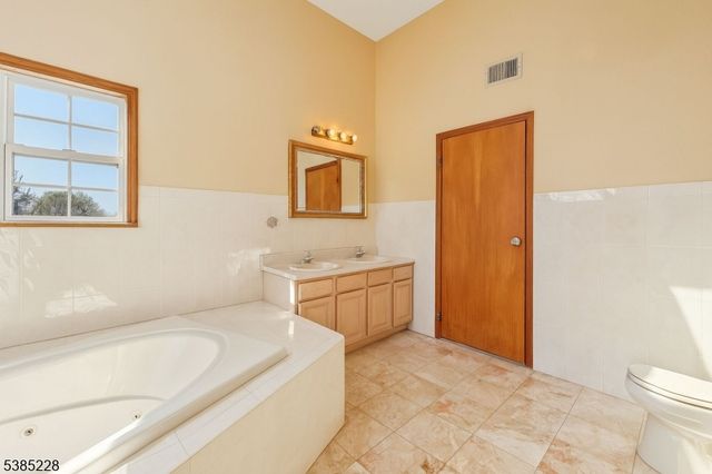 937 Roosevelt Ave, Union Twp., NJ 07083