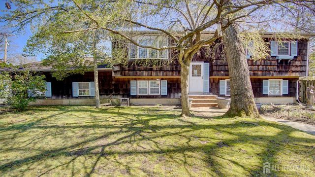 1 S Shore Boulevard, Monroe, NJ 08831