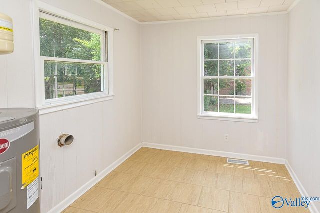 3226 Lewisburg Drive, Huntsville, AL 35811