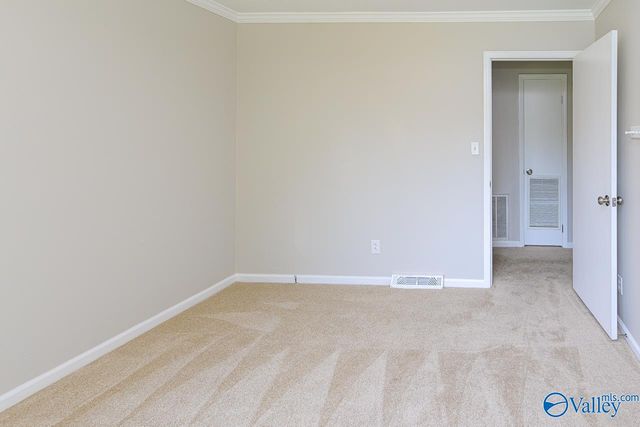 3226 Lewisburg Drive, Huntsville, AL 35811