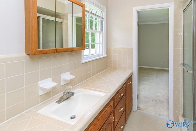 3226 Lewisburg Drive, Huntsville, AL 35811