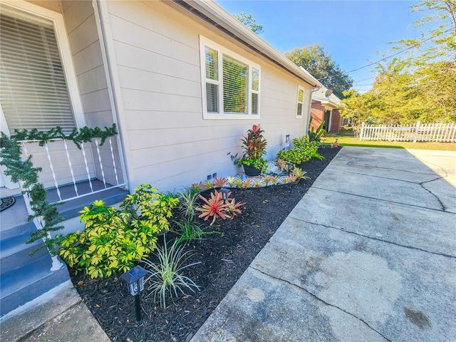 2207 LAUREL STREET, Palatka, FL 32177