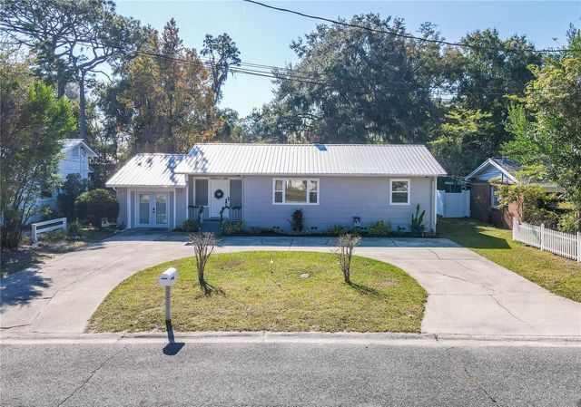 2207 LAUREL STREET, Palatka, FL 32177