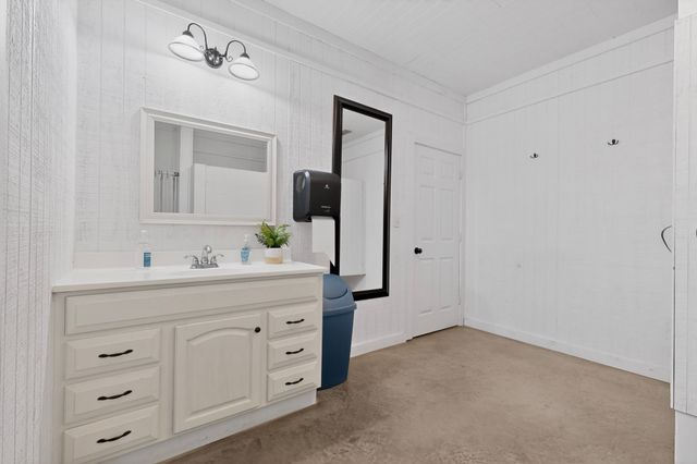 400 Van Zant County Road 113, Grand Saline, TX 75140
