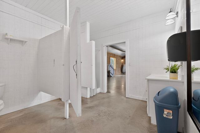400 Van Zant County Road 113, Grand Saline, TX 75140