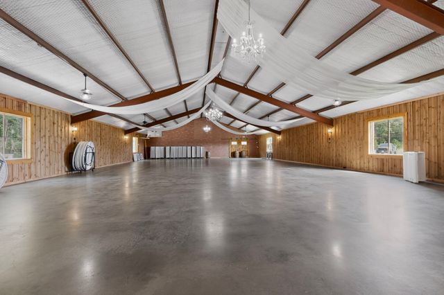 400 Van Zant County Road 113, Grand Saline, TX 75140