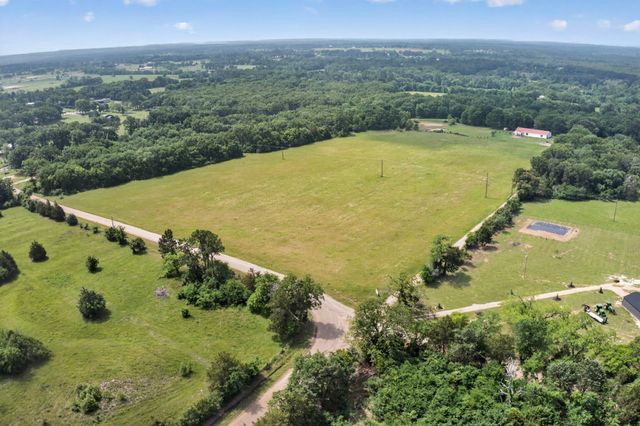 400 Van Zant County Road 113, Grand Saline, TX 75140