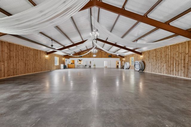 400 Van Zant County Road 113, Grand Saline, TX 75140