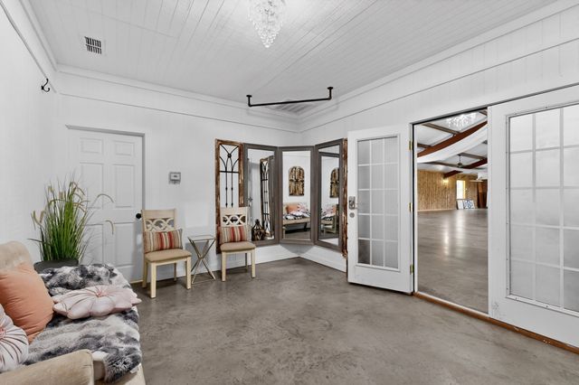 400 Van Zant County Road 113, Grand Saline, TX 75140