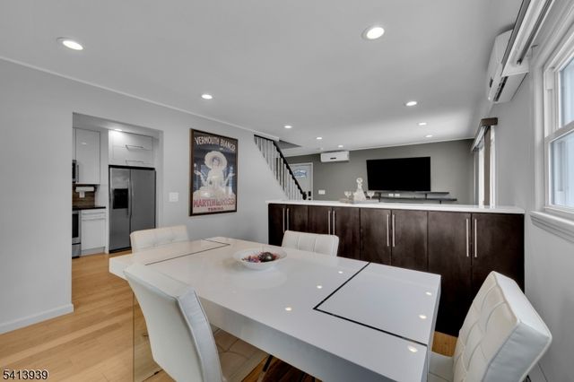 19 W River Styx Rd, Hopatcong Boro, NJ 07843