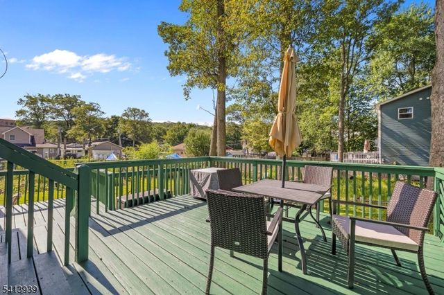 19 W River Styx Rd, Hopatcong Boro, NJ 07843