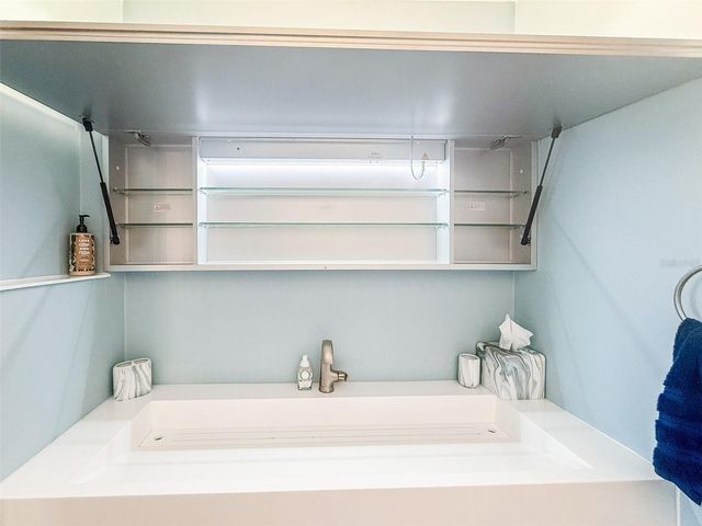 845 BENJAMIN FRANKLIN DRIVE 202, Sarasota, FL 34236