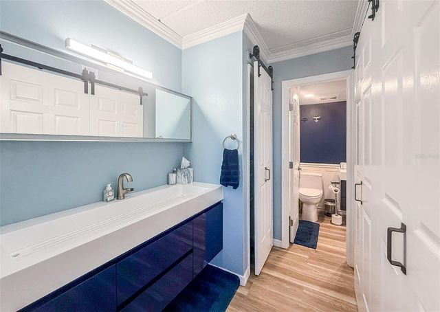 845 BENJAMIN FRANKLIN DRIVE 202, Sarasota, FL 34236