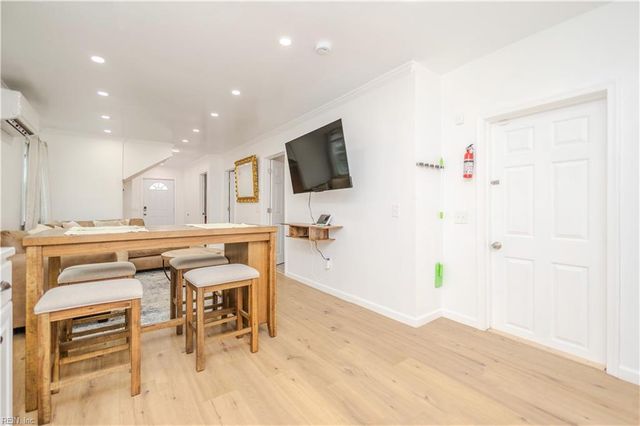 138 D View Ave Apt 1, Norfolk, VA 23503