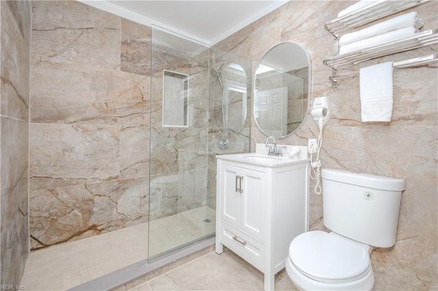 138 D View Ave Apt 1, Norfolk, VA 23503