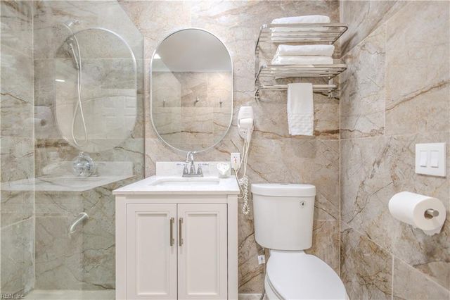 138 D View Ave Apt 1, Norfolk, VA 23503