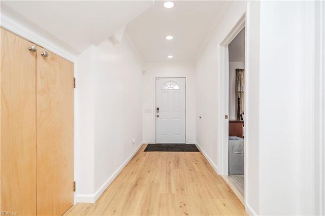 138 D View Ave Apt 1, Norfolk, VA 23503