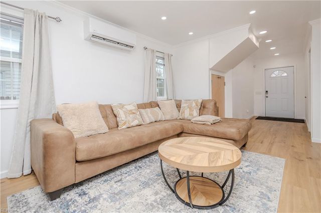 138 D View Ave Apt 1, Norfolk, VA 23503