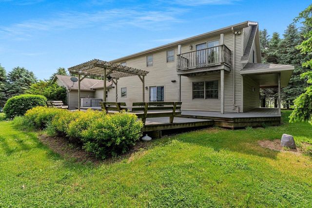 8735 County Highway B, Two Rivers, WI 54241
