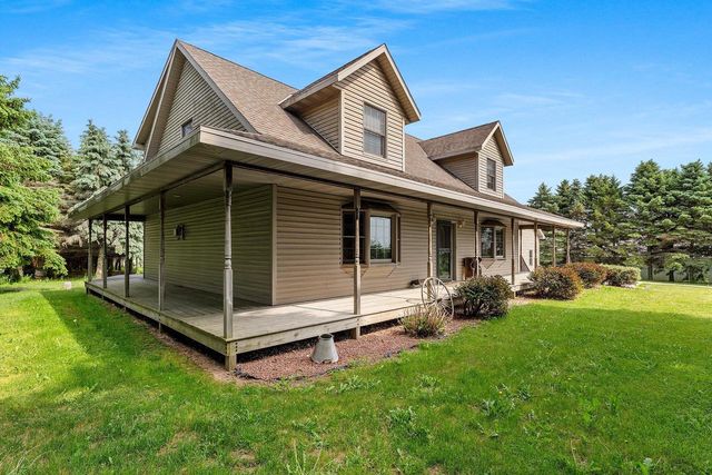 8735 County Highway B, Two Rivers, WI 54241