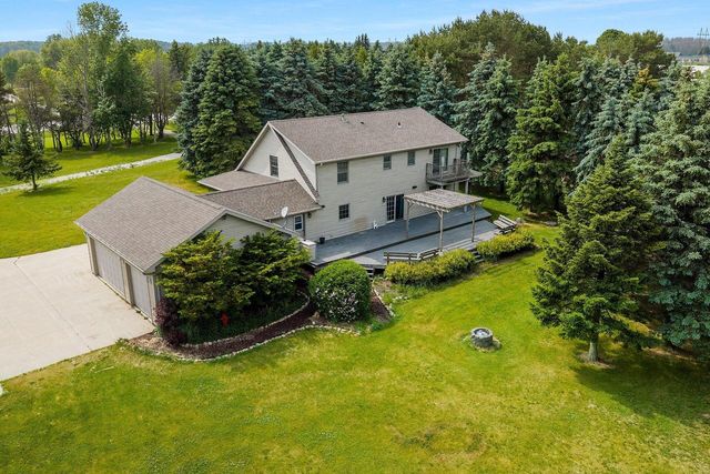 8735 County Highway B, Two Rivers, WI 54241