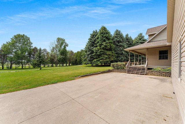 8735 County Highway B, Two Rivers, WI 54241