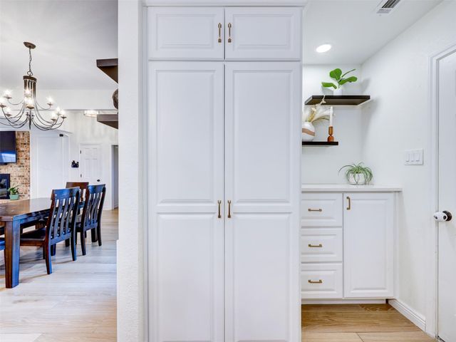 910 Blue Spring CIR, Round Rock, TX 78681