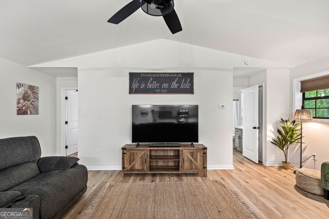169 Windjammer SPUR, Hiawassee, GA 30546