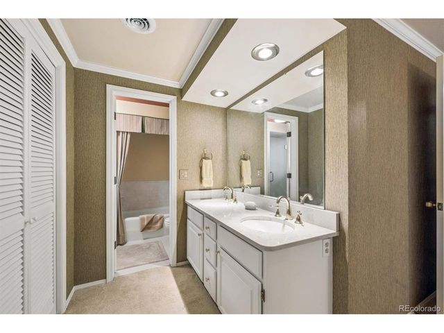 10000 E Grand Ave, Greenwood Village, CO 80111