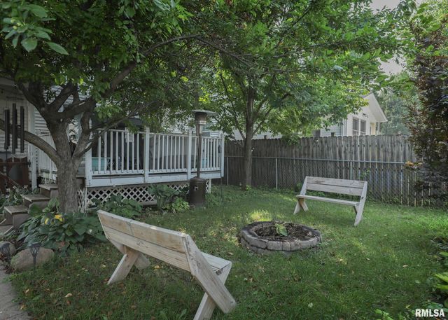 2131 15TH Street A, Moline, IL 61265