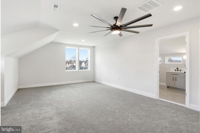 15 S MAULDIN AVE, North East, MD 21901