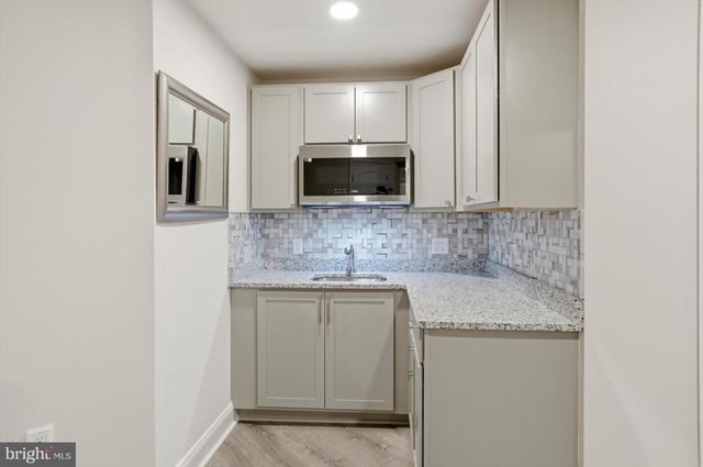 15 S MAULDIN AVE, North East, MD 21901