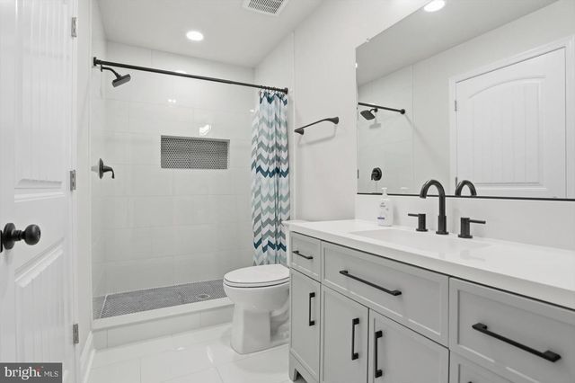 15 S MAULDIN AVE, North East, MD 21901