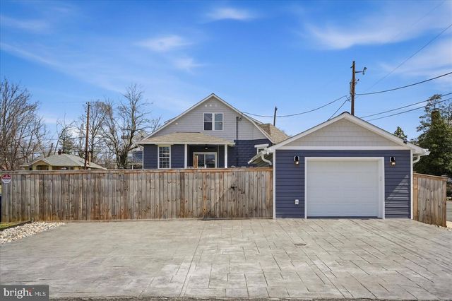 15 S MAULDIN AVE, North East, MD 21901