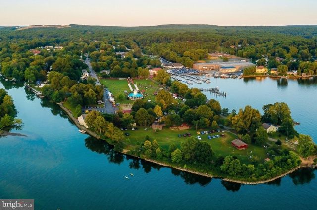 15 S MAULDIN AVE, North East, MD 21901