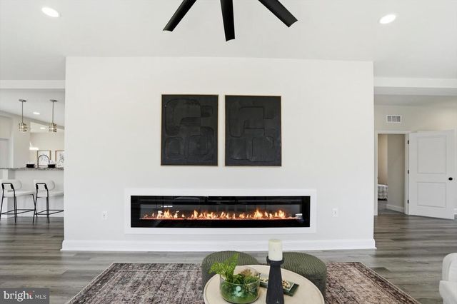 15 S MAULDIN AVE, North East, MD 21901