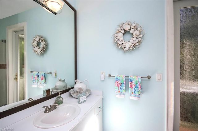 2548 Wulfert RD, Sanibel, FL 33957