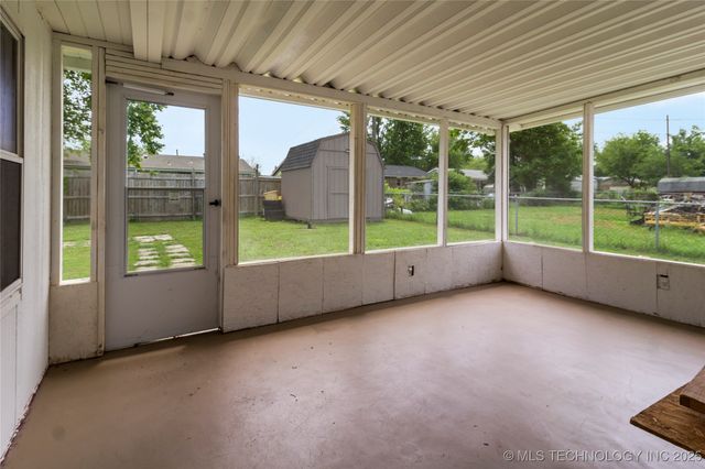 47 S 204th East Avenue, Tulsa, OK 74108