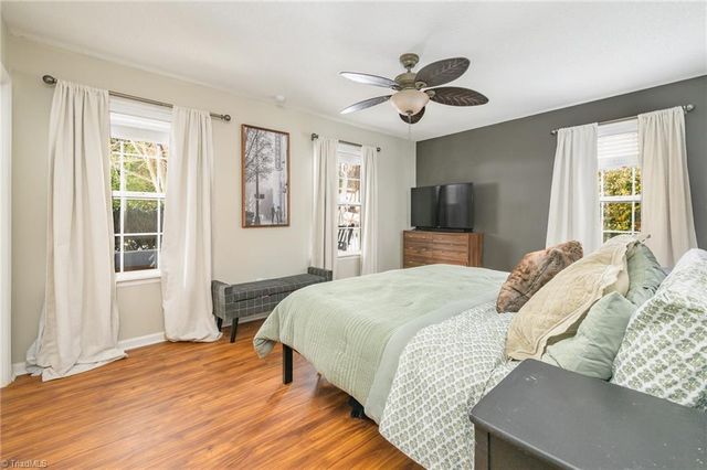 1321 Waybridge Lane, Winston-salem, NC 27103