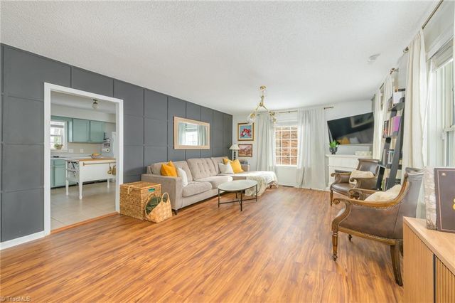 1321 Waybridge Lane, Winston-salem, NC 27103