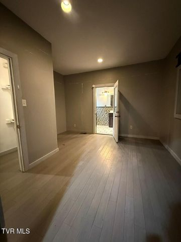 539 Madison Street, Bristol, VA 24201