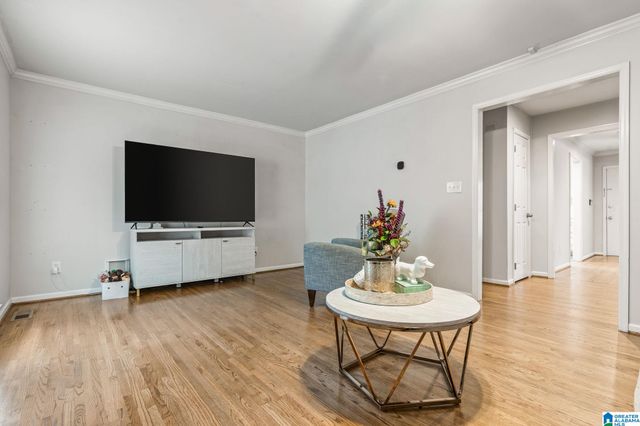 5422 WHISPER WOOD CIRCLE, Hoover, AL 35226